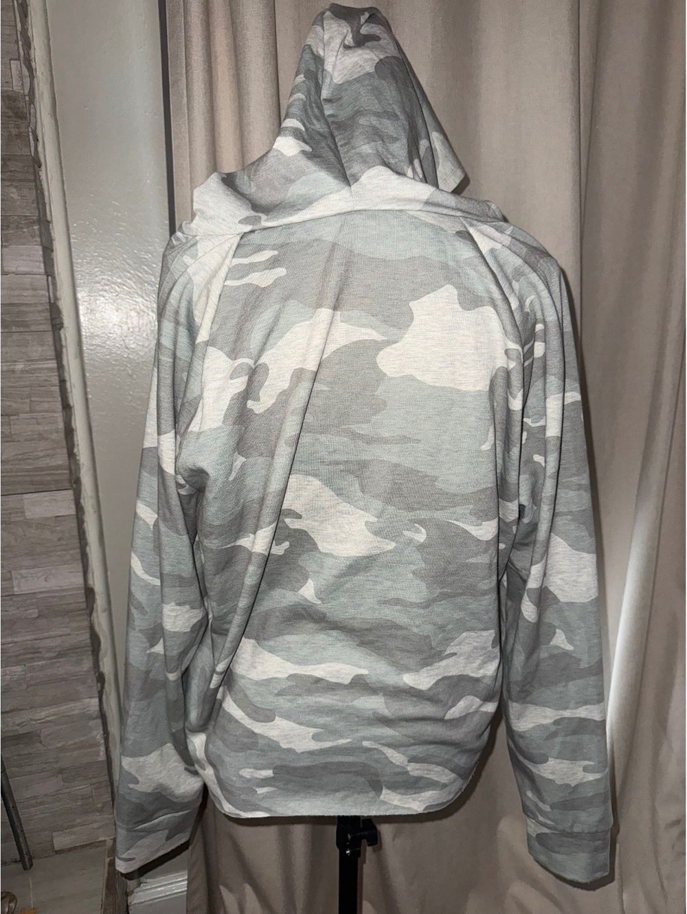 Rebellious One Gray Camo Cowl Neck Hoodie Women’s Large